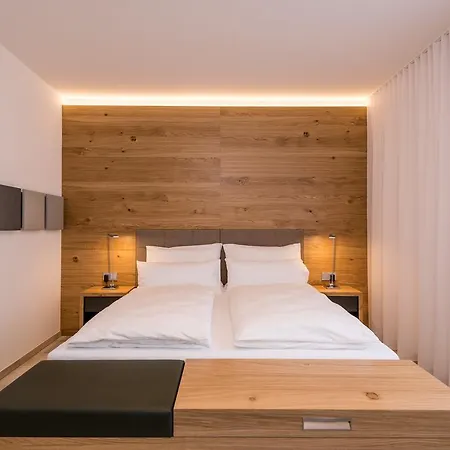 24/7 Affittacamere 3*